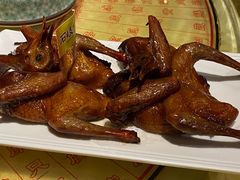 招牌烤乳鸽-石岐佬中山菜馆(张溪店)