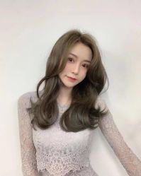 -变画·发型STUDIO