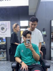 -藤野造型专业烫染接发