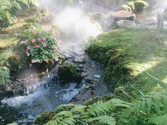 -Chom Cafe and Restaurant