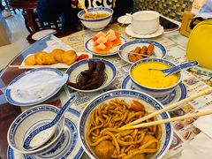 -广信牛奶甜品世家(台东店)