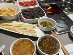 -海底捞火锅(宝龙广场夜宵主题店)