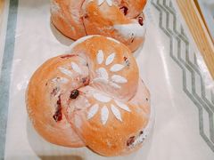-焙丽拾光(麦凯乐直营店)