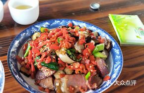 Preserved Pork Stir-fried with Yongxian Tofu Cubes