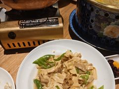 -关东小磨东北菜(上海长风大悦城店)