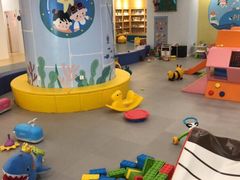 -戊辰亲子游泳俱乐部