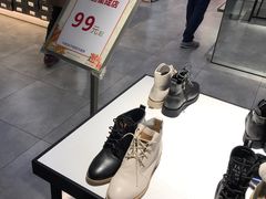 -百丽国际童鞋(泉屋百货店)