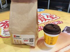 -麦当劳甜品站(高德置地广场春广场店)