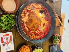 -黄潇洒老火锅(九眼桥宏济巷店)