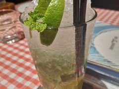 -鲨鱼美式餐厅酒吧Sharky