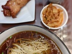 -百年老字号·观振兴蟹黄面·三虾面·苏式面(观前街富仁坊巷店)