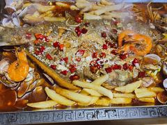 -东来菜馆•手抓海鲜家常菜•海鲜锅贴(鸽子窝店)