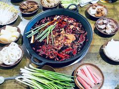 -黄潇洒老火锅(九眼桥宏济巷店)