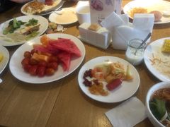 -西安大雁塔科技大学地铁站亚朵酒店