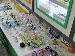 -美空眼镜·星趣控·新乐学·控优点合作店(周浦万达店)
