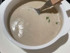奶油蘑菇汤-MEAT MATE 鲜食肉铺(凤凰汇·里巷店)
