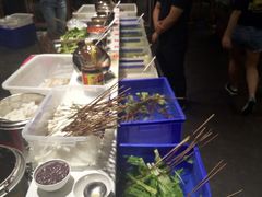 自助取餐区-钢管厂歆瑞源油卤串串香(春熙路太古里店)