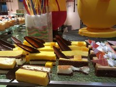 -海口绿发希尔顿酒店-田园汇自助餐·三文鱼·海鲜