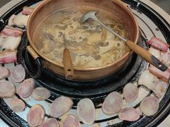 -阿山卓·野生菌火锅·纳西火塘烤肉