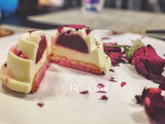 玫瑰人生-十五食吾 La Pâtisserie (海甸岛店)