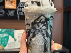 -星巴克(上海虹桥新天地二店)