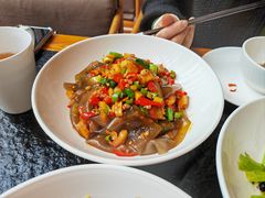 -鱼鲜饭香·招牌汽锅剁椒鱼头王