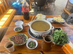 -鸡足缘·海稍鱼•野生菌火锅