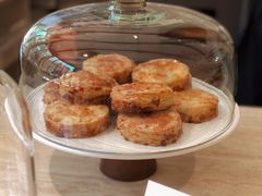 -VERIE BAKEHOUSE