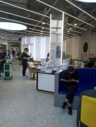 -PE SALON 