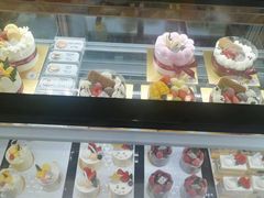 -花花卷卷·鲜食蛋糕(静安久光百货店)