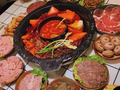 -扎起市井老火锅(乐山总店)