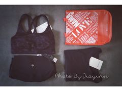 -lululemon(上海浦东IFC店)