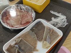 -杨老板·海鲜集市火锅·鲜切牛肉(中防万宝店)