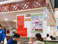 大堂-黄师奶甜品店