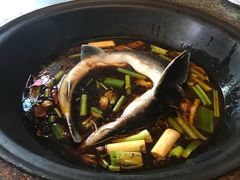 -忆乡情铁锅炖鱼饭店(延庆店)