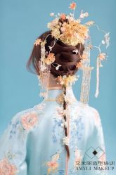 -艾米丽婚纱礼服