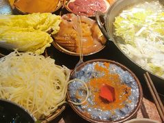 -赵美丽·重庆社区火锅·直营店(火车东站·中豪国际店)