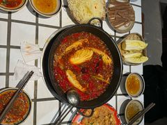 -贰回巷火锅馆(钟楼店)
