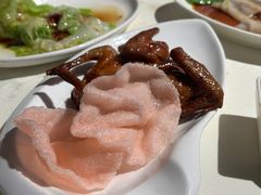 脆皮烧乳鸽-潮福城大酒楼·潮味粤品·港式点心(湖滨北路店)