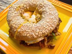 -Catch Bagel(芳草地店)