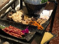 -新哥老官·畅吃123·美蛙世界(苏宁广场店)