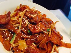 -新大咀港式茶餐厅(宝山万达店)