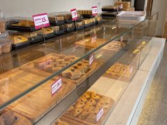 面包甜点陈列柜-東更道点心行(文化东路店)