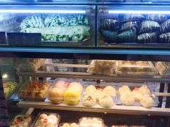 面包甜点陈列柜-白玉兰食品(甜云店)