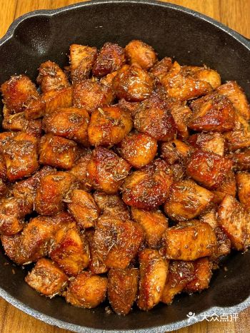  孜然鸡胸肉：家庭烧烤新风尚  