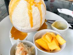 芒果雪冰-Cheevit Cheeva(Sirimangkalajarn)