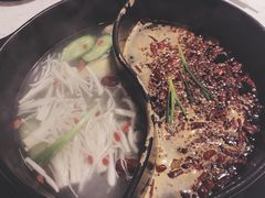 鸳鸯锅-钢管厂五区小郡肝串串香(车公庙店)