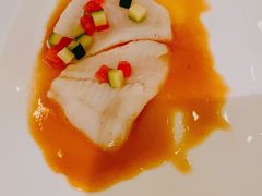 多宝鱼配节瓜番茄佐特质黄酒汁-Jean Georges