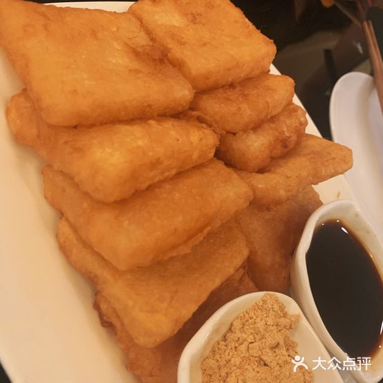 巴岳西湖饭店