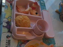 -水桶王国主题餐厅·聚会·生日派对·亲子活动·家庭套餐(亚龙湾希尔顿店)